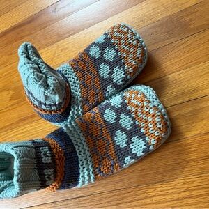Cozy Knit Women’s Slipper Socks - Seafoam, Navy & Rust